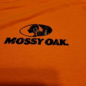 Mossy Oak long sleeve shirt